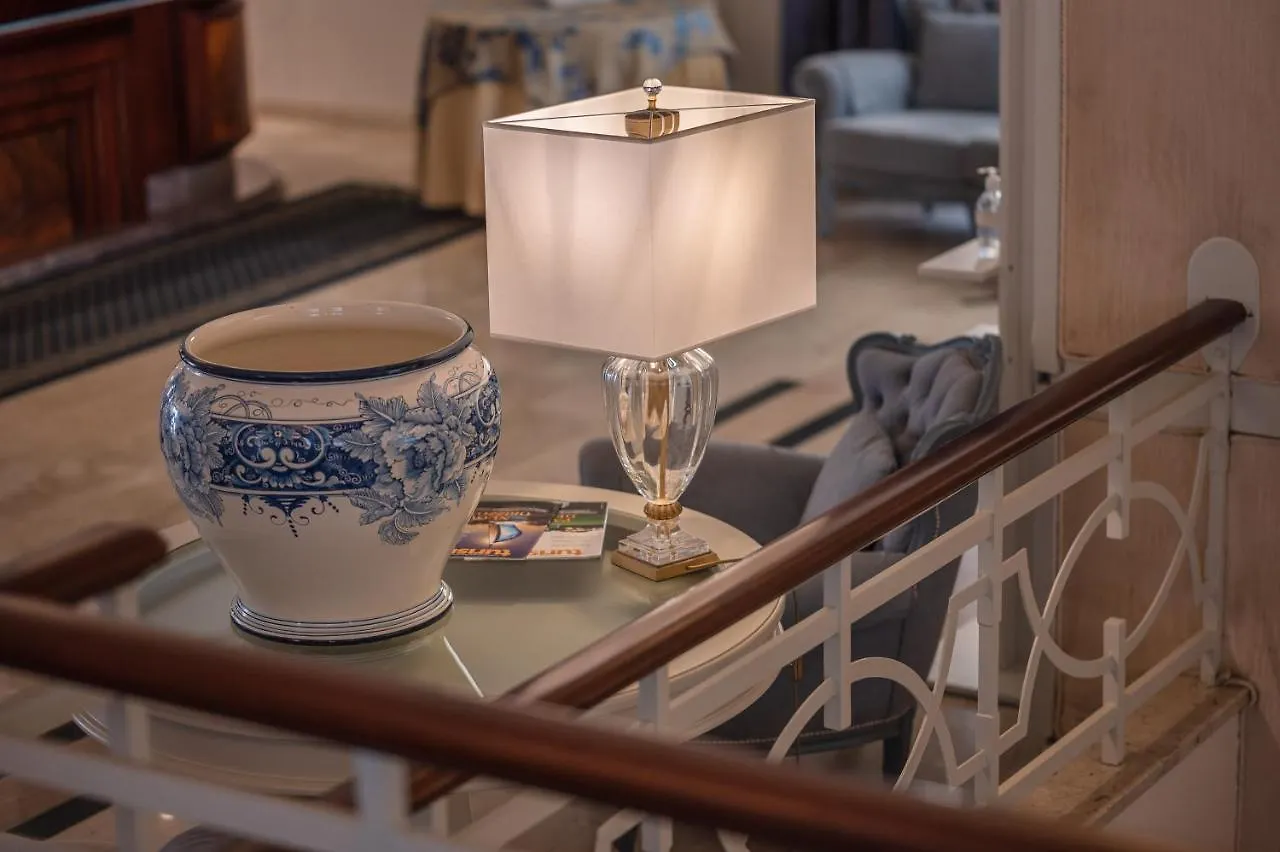 Hotel Anthony Τζεσόλο Λίντο 4*,